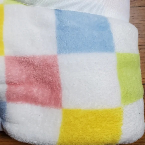 Holiday Home Microplush Throw Blanket - Picture 7 of 7